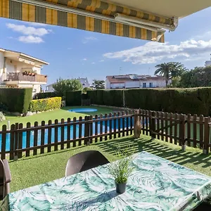 apartamento-laura-mar-la-fosca-con-piscina.catalonia-hotels.com/