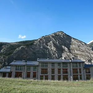 4* Hotel Obaga Blanca &